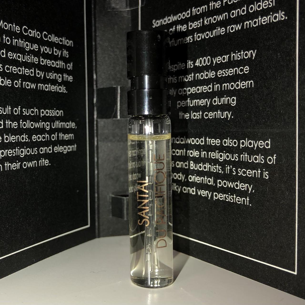 Perris Monte Carlo Santal du Pacifique 2.0ml officiel parfumeprøve، Perris Monte Carlo Santal du Pacifique 2.0ml официална паrefюмна проба، Perris Monte Carlo Santal du Pacifique 2.0ml hivatalos parfüm minta، Perris Monte Carlo Santal du Pacifique 2.
