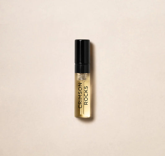 انغمس في عطر أمواج كريمسون روك الفاخر مع هذه العينة الرسمية من العطر، بحجم ٢ مل و٠.٠٦ أونصة. من دار أمواج العريقة للعطور، تُتيح لك هذه العينة فرصة مثالية لتجربة الرائحة الآسرة لهذا العطر الحصري قبل شراء زجاجة كاملة الحجم. ارتقِ بتجربة عطرك مع أمواج ك